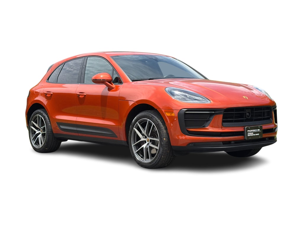 Thumbnail: 2023 Porsche Macan - 21