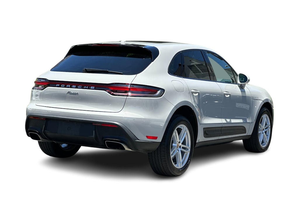 Thumbnail: 2025 Porsche Macan - 18
