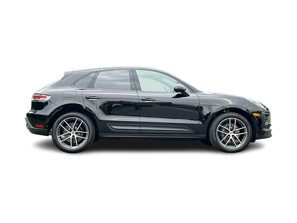 Thumbnail: 2025 Porsche Macan - 19