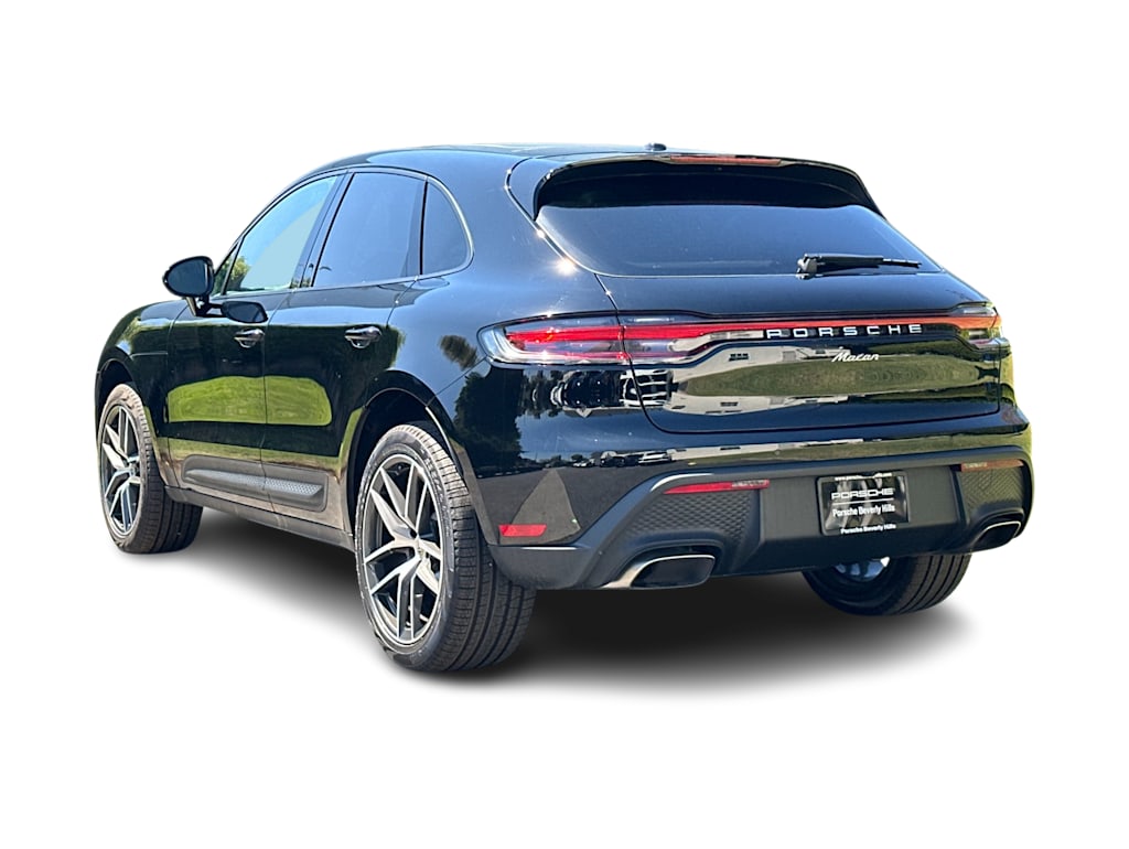 Thumbnail: 2025 Porsche Macan - 4