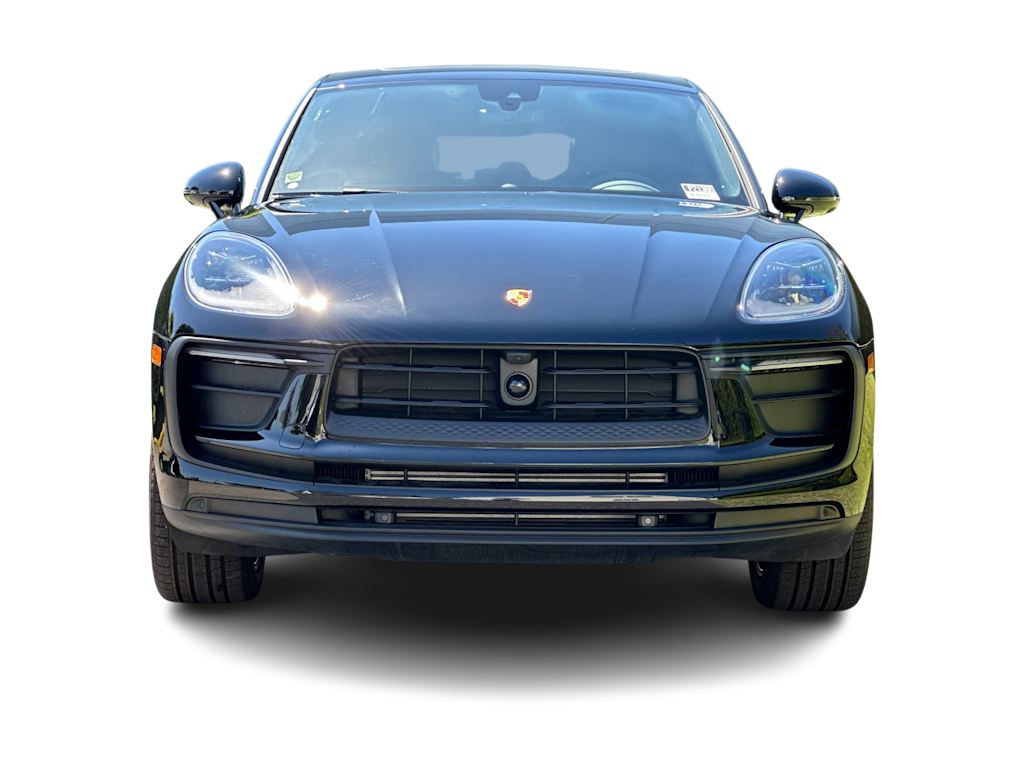 Thumbnail: 2025 Porsche Macan - 21