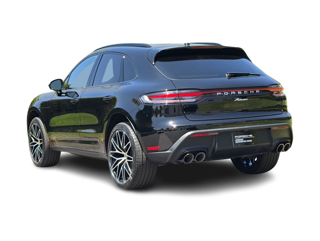 Thumbnail: 2026 Porsche Macan - 4