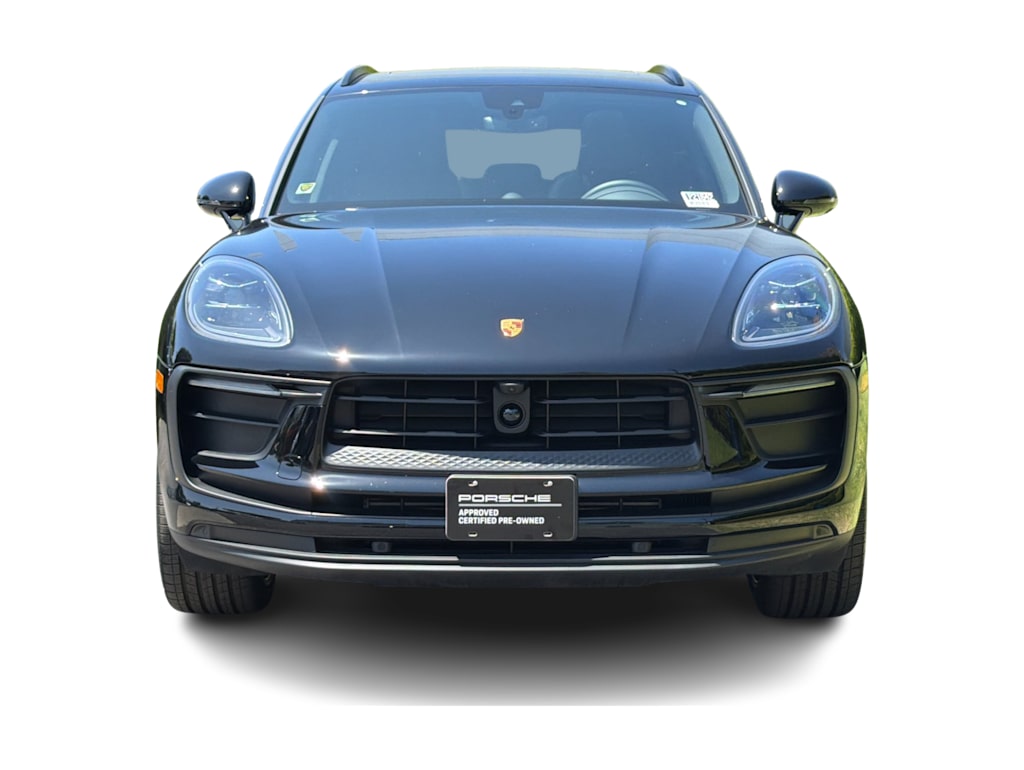 Thumbnail: 2026 Porsche Macan - 6