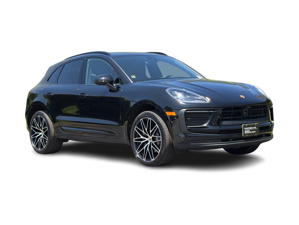 Thumbnail: 2026 Porsche Macan - 22