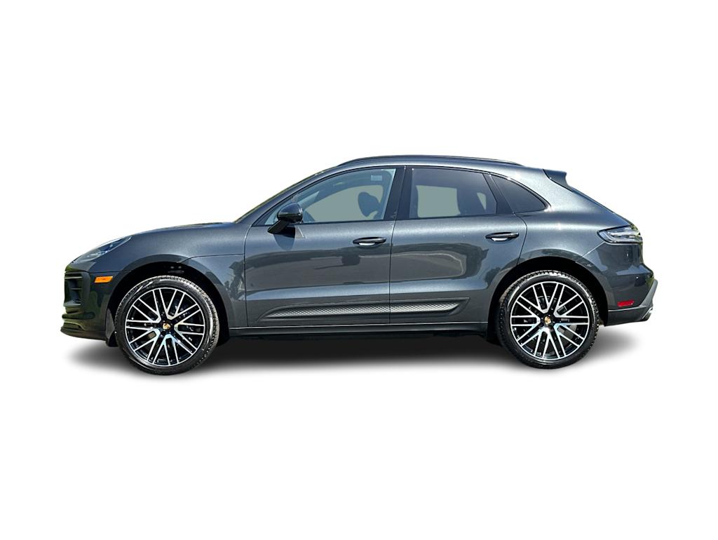 Thumbnail: 2026 Porsche Macan - 3