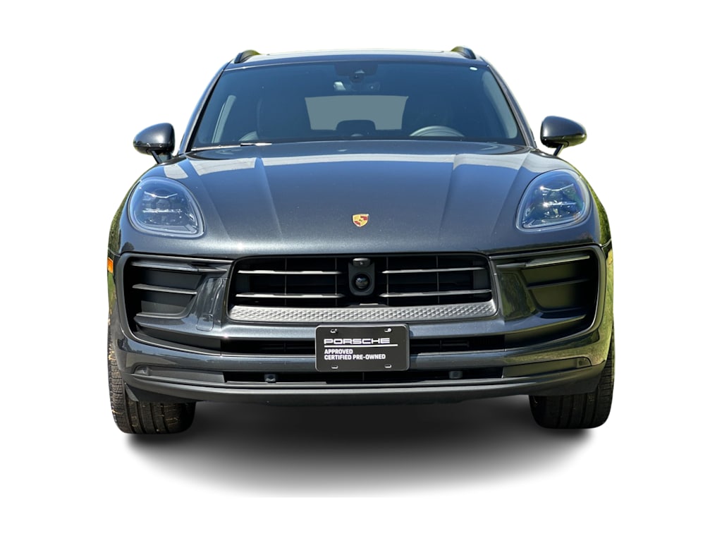Thumbnail: 2026 Porsche Macan - 6