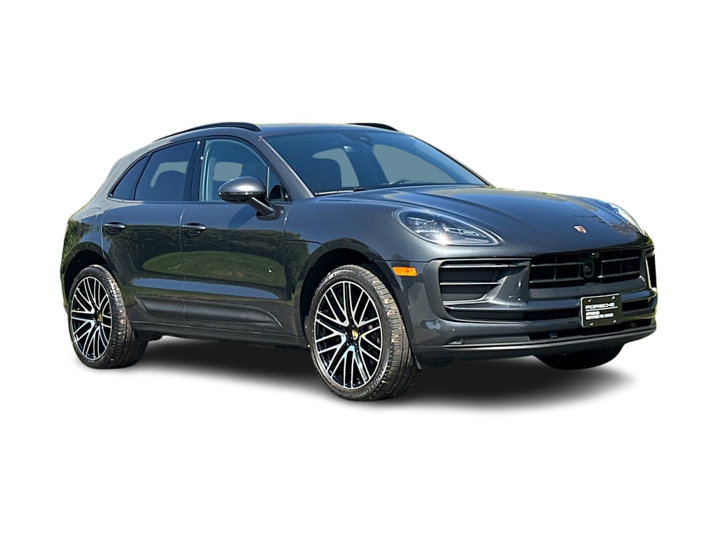 Thumbnail: 2026 Porsche Macan - 21