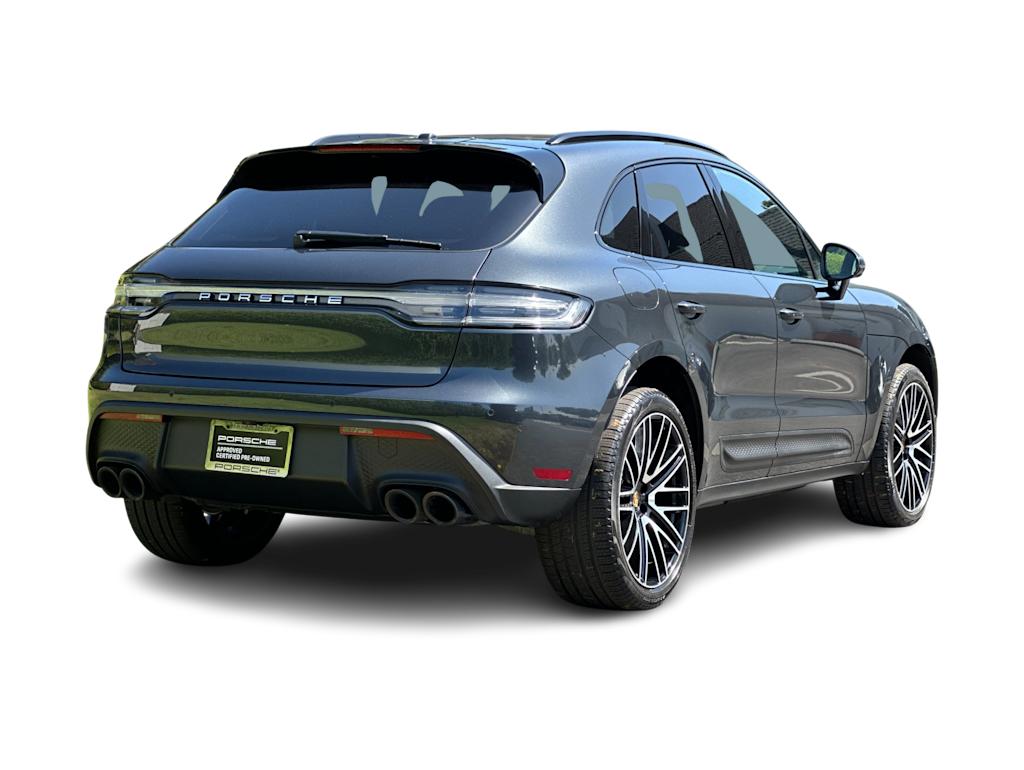 Thumbnail: 2026 Porsche Macan - 19