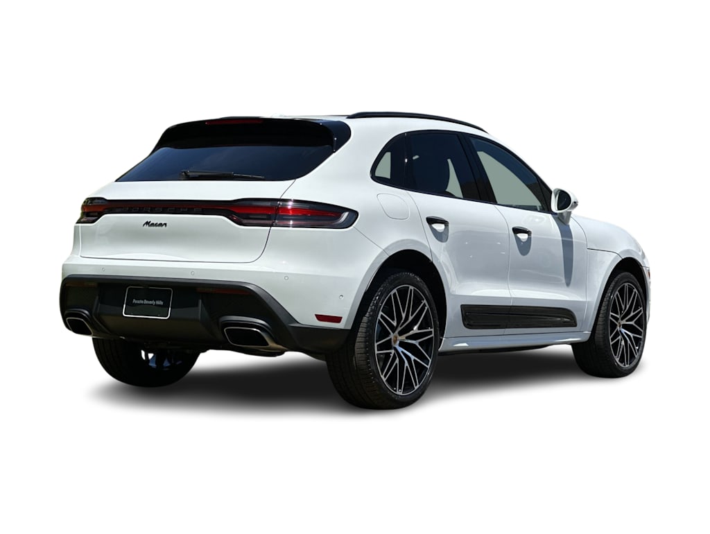 Thumbnail: 2026 Porsche Macan - 19