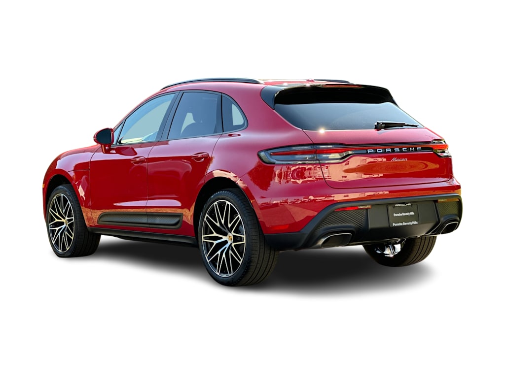Thumbnail: 2026 Porsche Macan - 4
