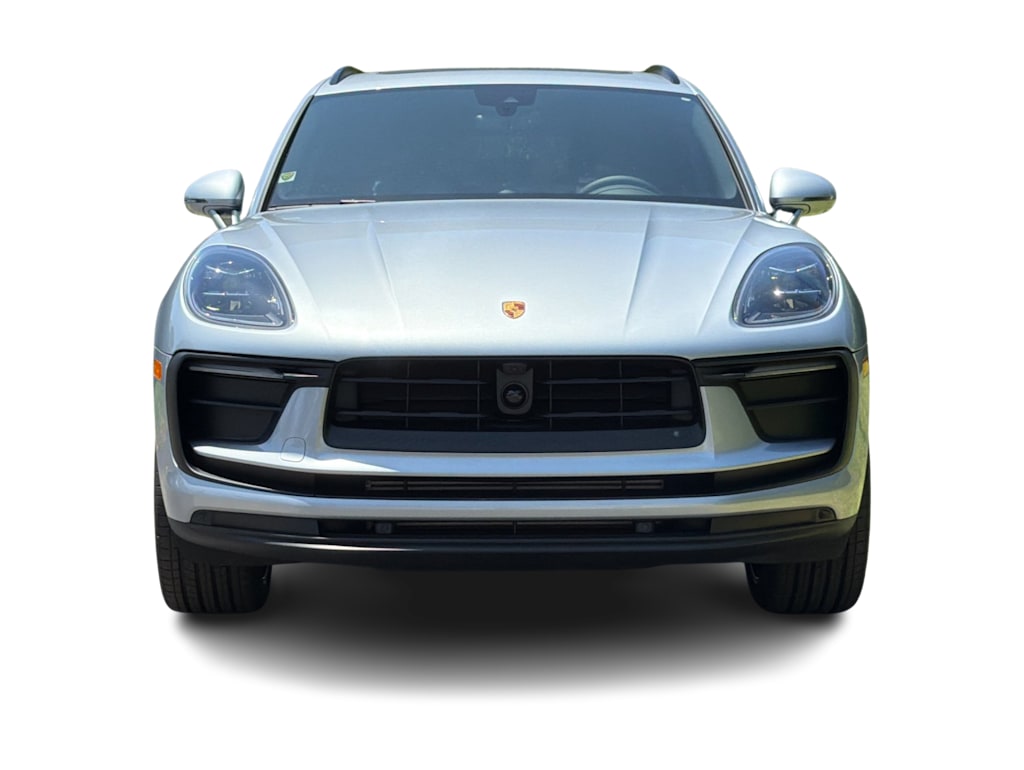 Thumbnail: 2026 Porsche Macan - 6