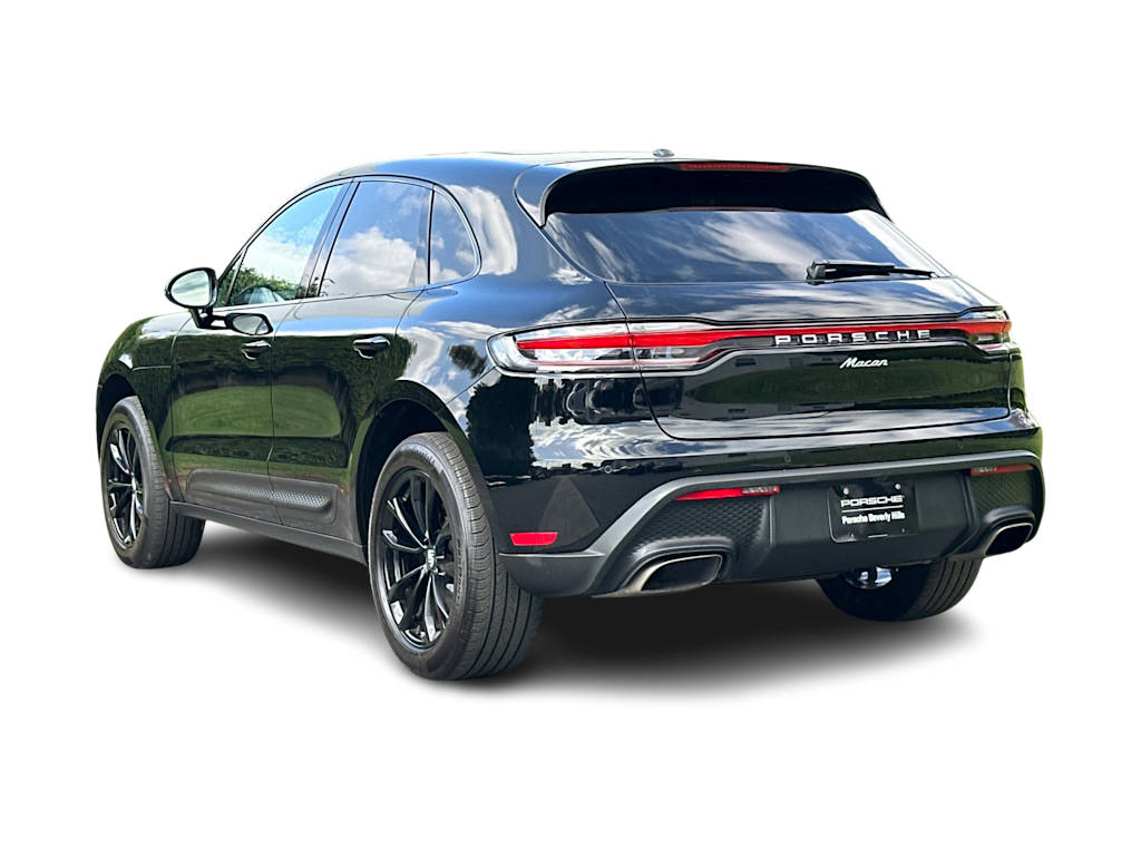 Thumbnail: 2022 Porsche Macan - 4