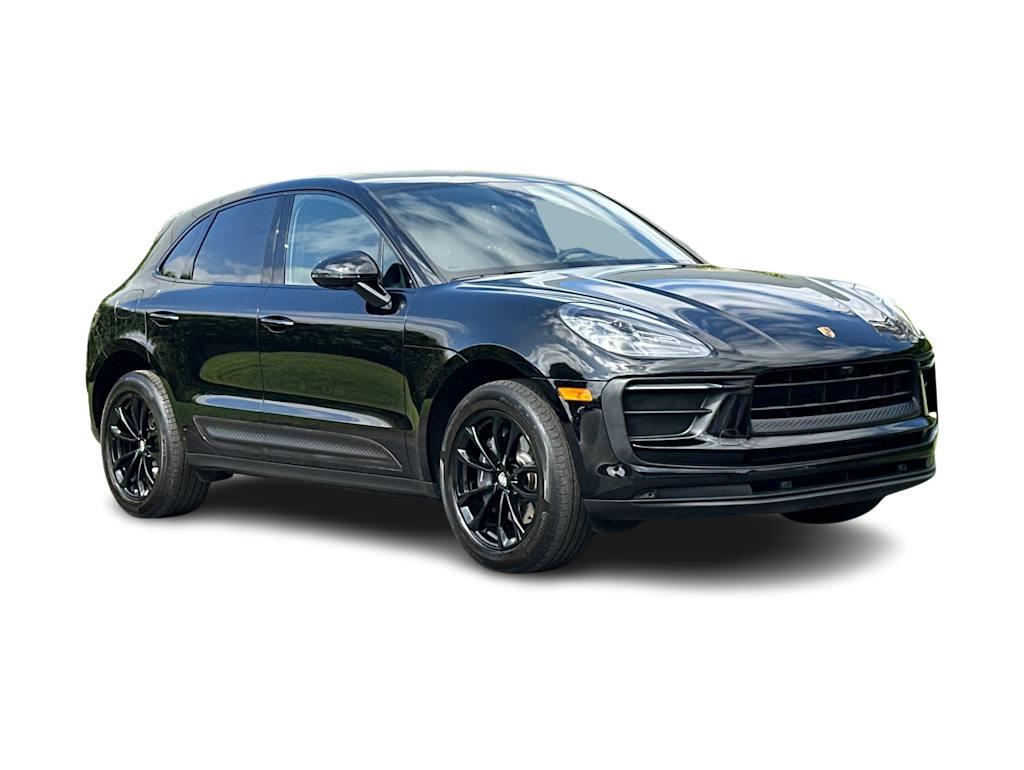 Thumbnail: 2022 Porsche Macan - 20