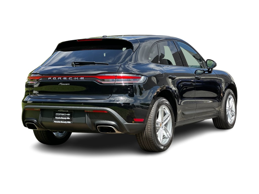 Thumbnail: 2024 Porsche Macan - 18