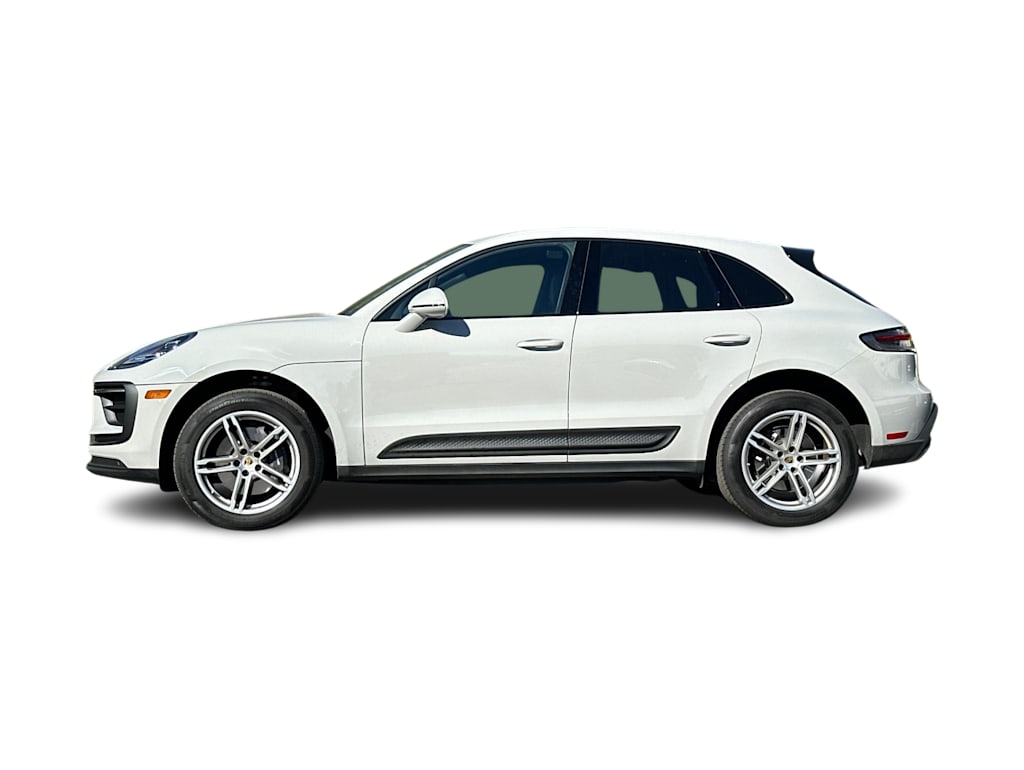 Thumbnail: 2025 Porsche Macan - 3
