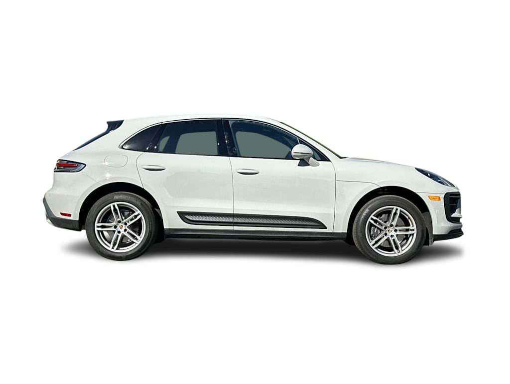 Thumbnail: 2025 Porsche Macan - 20