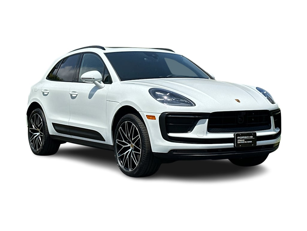 Thumbnail: 2026 Porsche Macan - 21