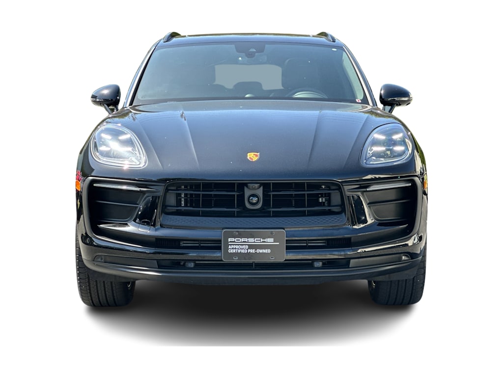 Thumbnail: 2026 Porsche Macan - 21