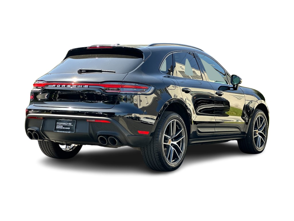 Thumbnail: 2026 Porsche Macan - 18