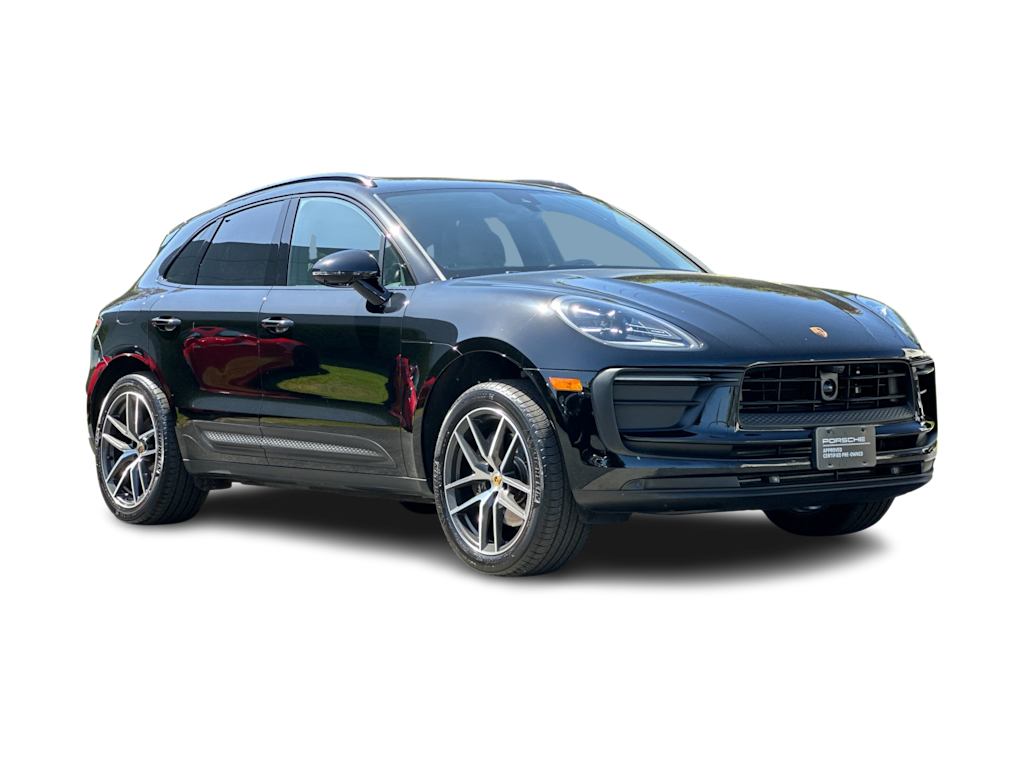 Thumbnail: 2026 Porsche Macan - 20
