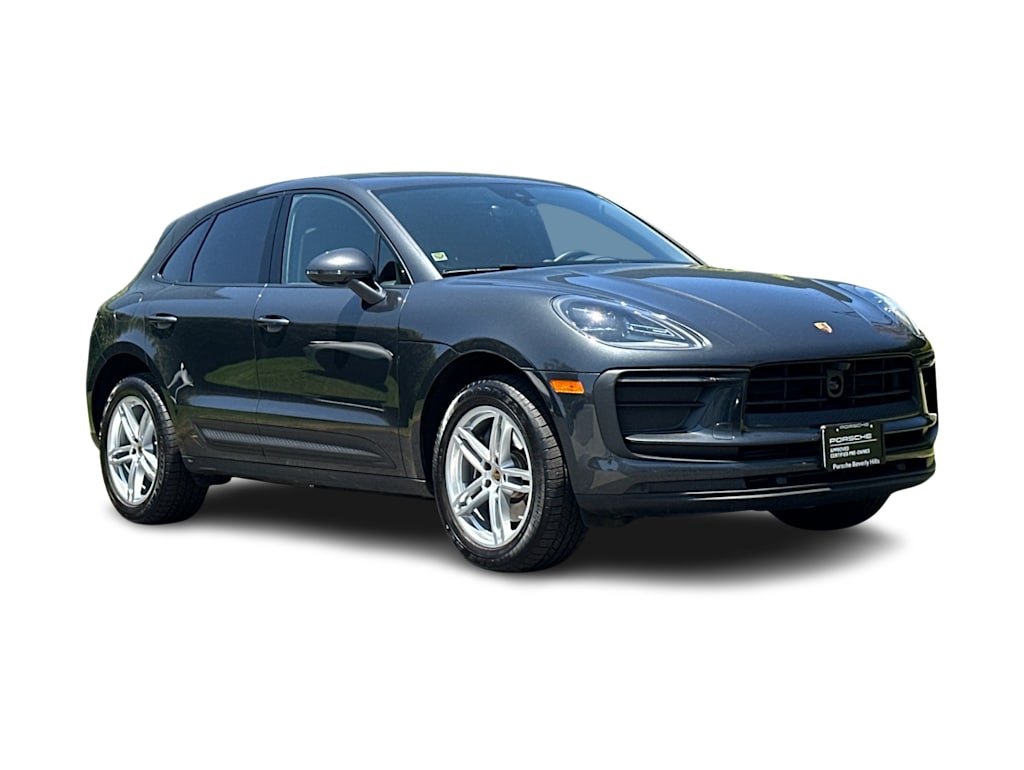 Thumbnail: 2026 Porsche Macan - 21