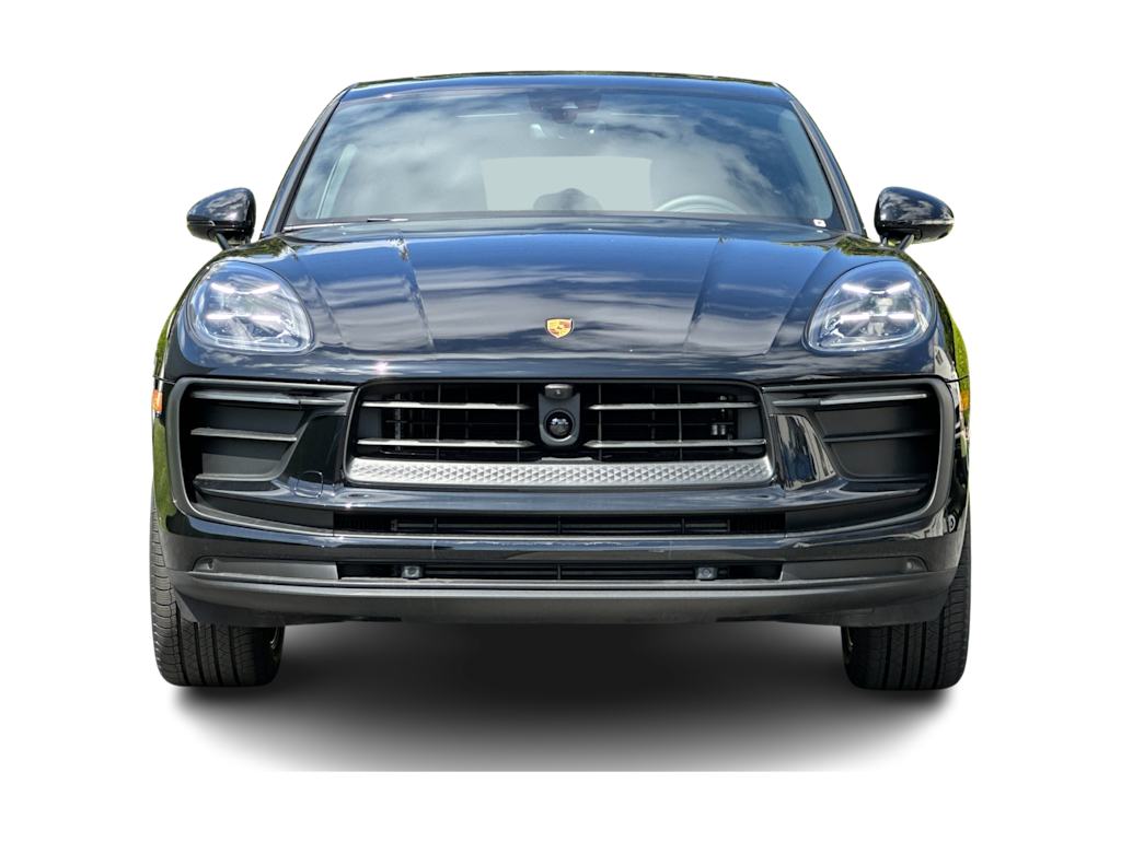 Thumbnail: 2026 Porsche Macan - 6