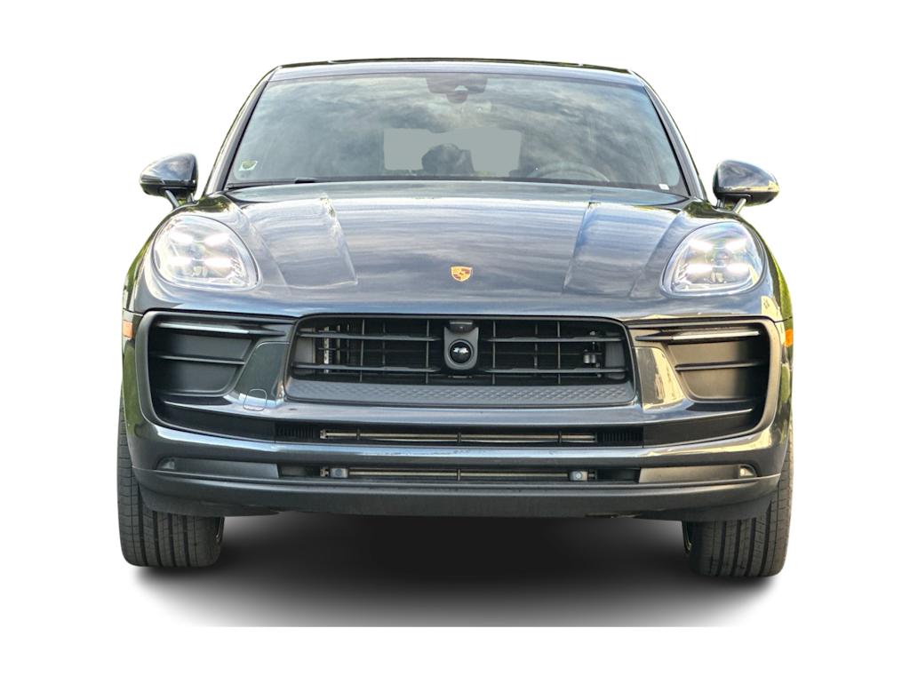 Thumbnail: 2026 Porsche Macan - 6