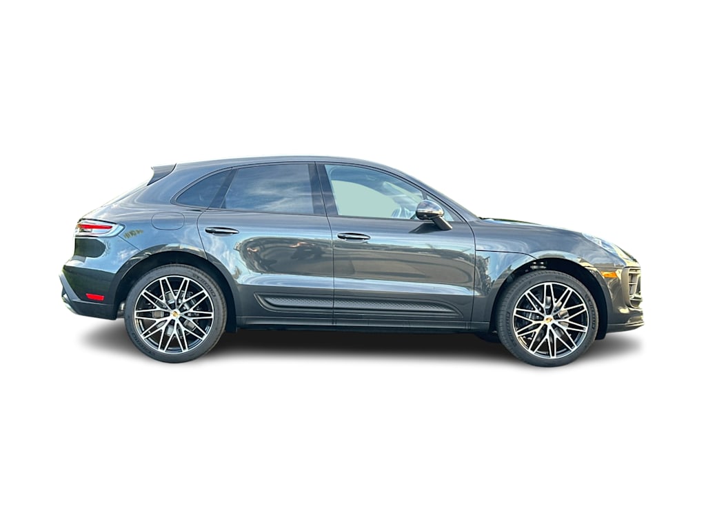Thumbnail: 2026 Porsche Macan - 21