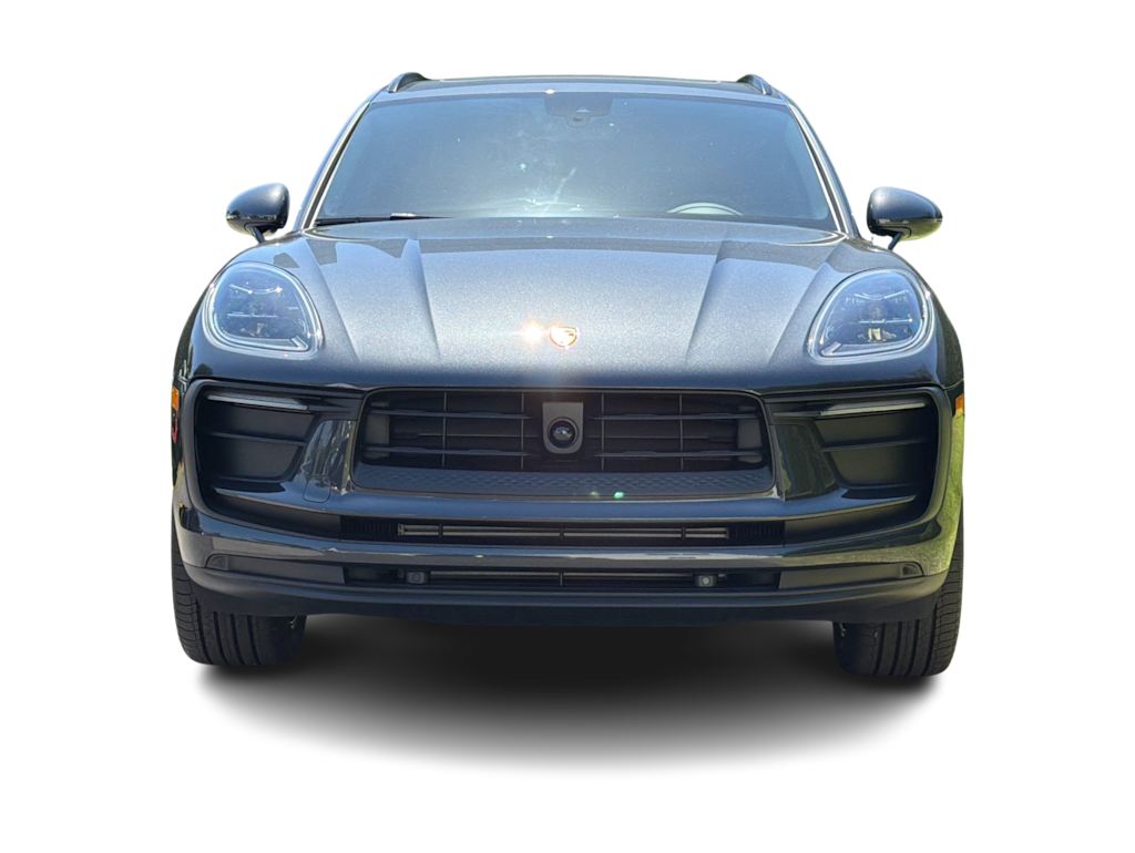 Thumbnail: 2026 Porsche Macan - 6