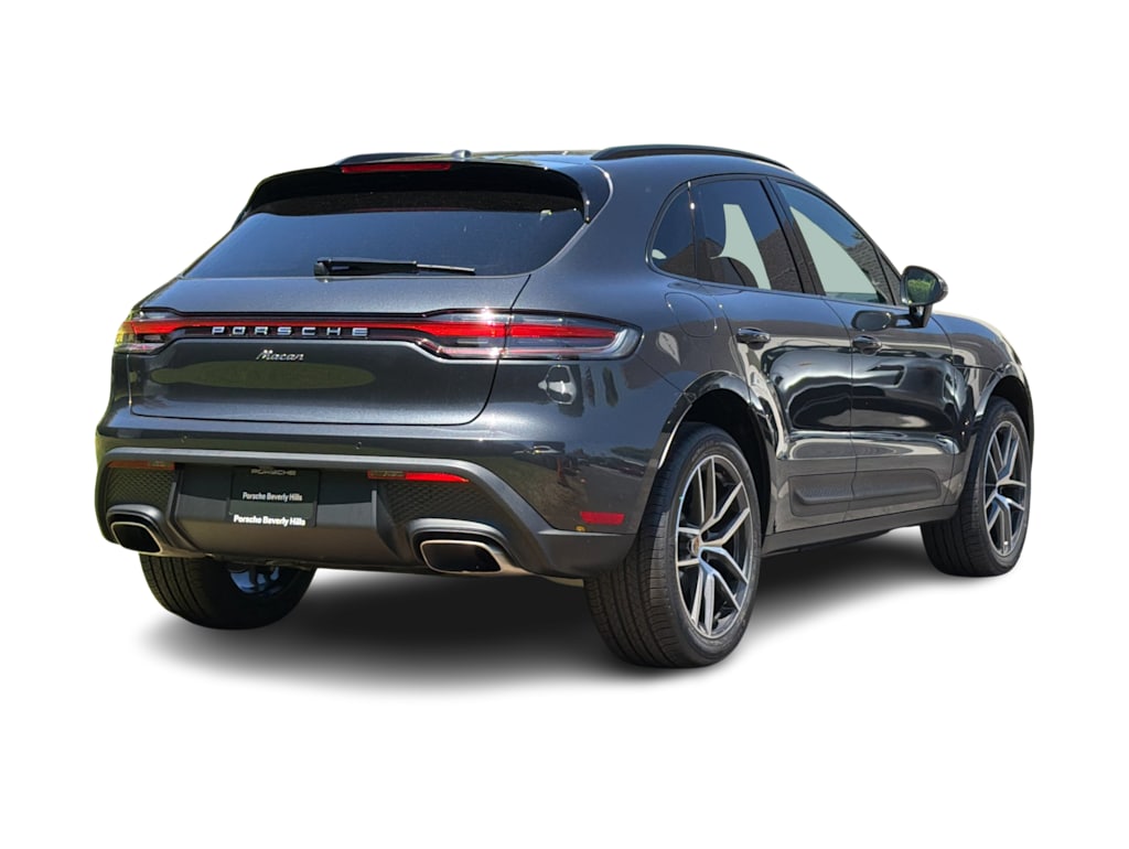 Thumbnail: 2026 Porsche Macan - 19