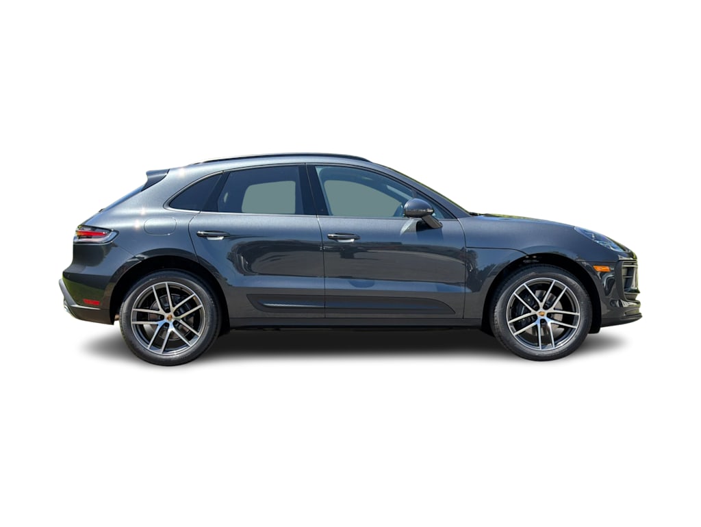 Thumbnail: 2026 Porsche Macan - 20