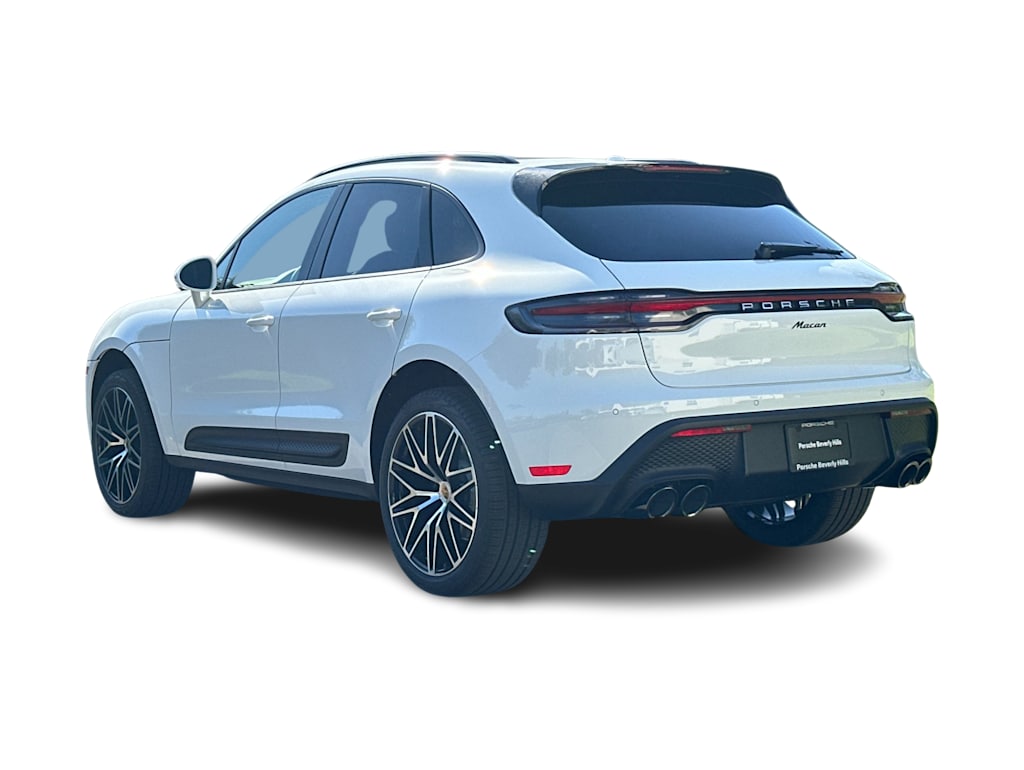 Thumbnail: 2026 Porsche Macan - 4
