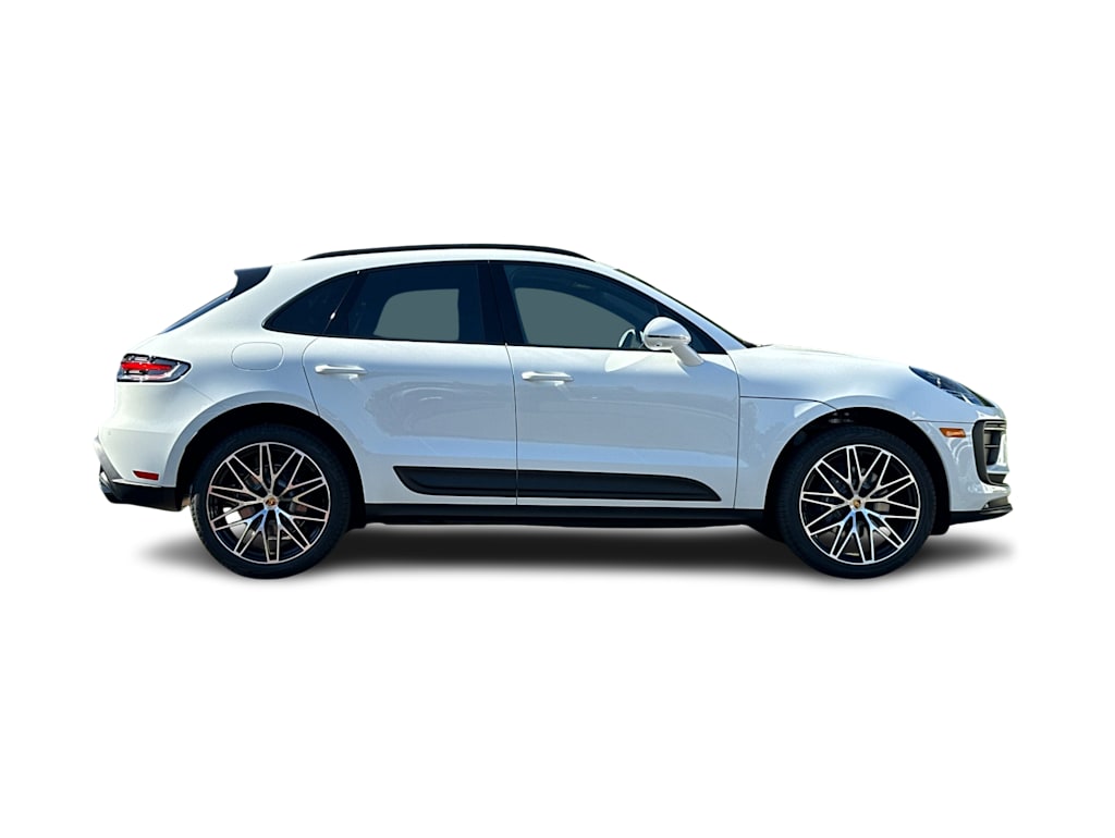 Thumbnail: 2026 Porsche Macan - 21