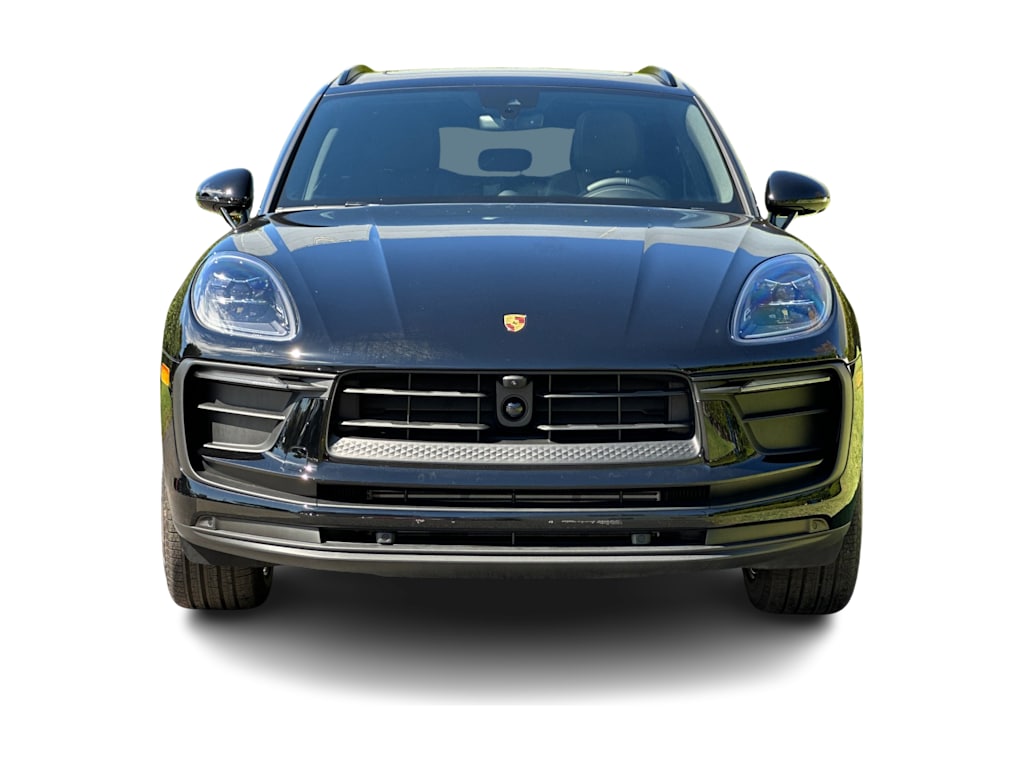 Thumbnail: 2026 Porsche Macan - 6