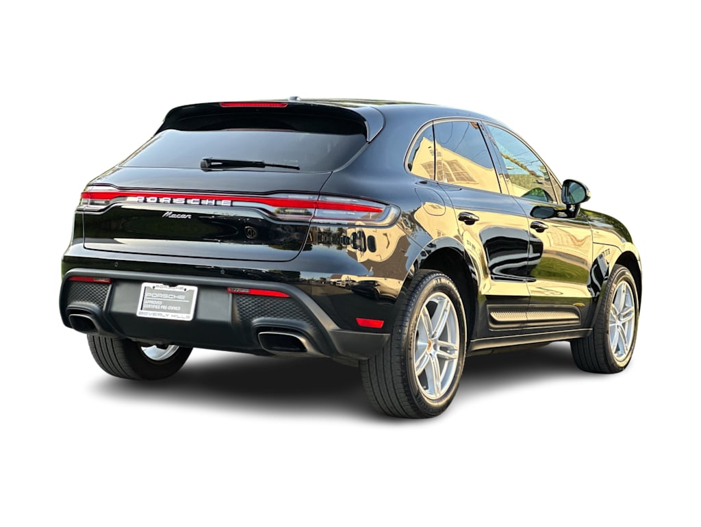 Thumbnail: 2025 Porsche Macan - 19