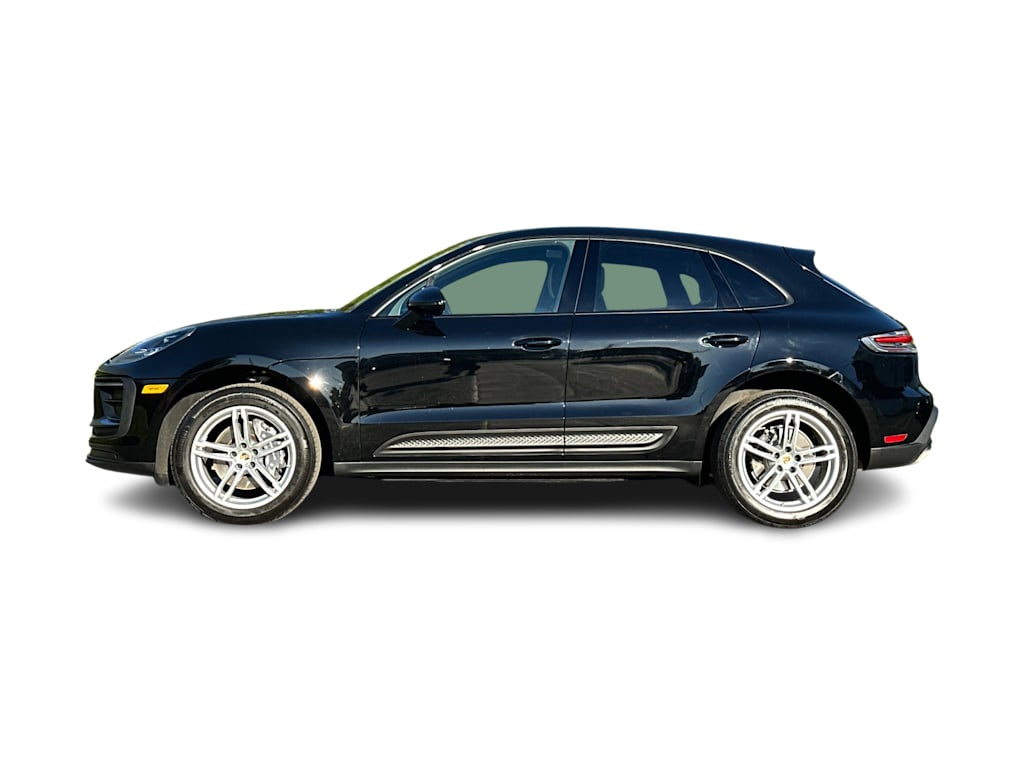 Thumbnail: 2025 Porsche Macan - 3