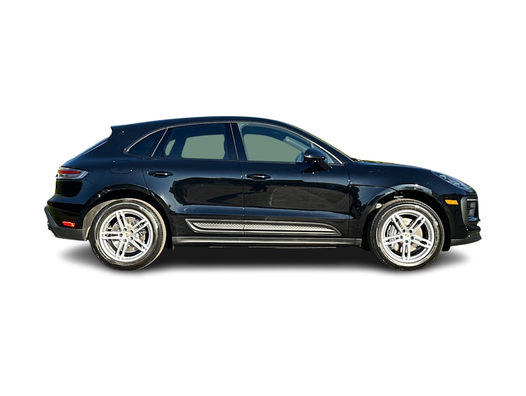 Thumbnail: 2025 Porsche Macan - 20