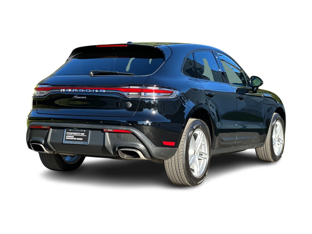 Thumbnail: 2025 Porsche Macan - 19