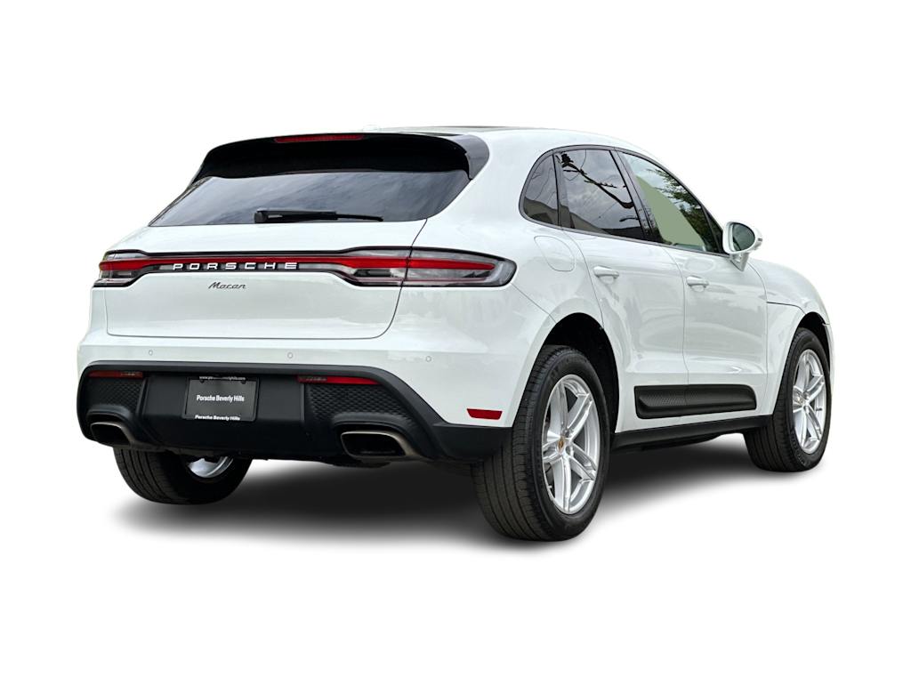 Thumbnail: 2025 Porsche Macan - 18