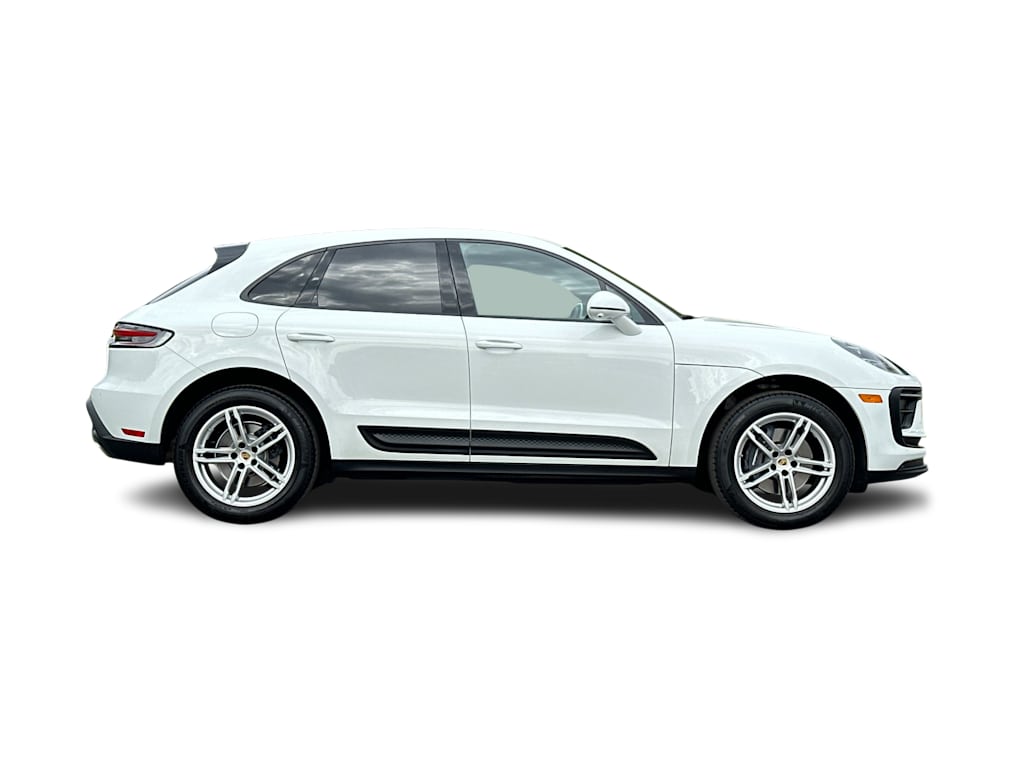 Thumbnail: 2025 Porsche Macan - 19