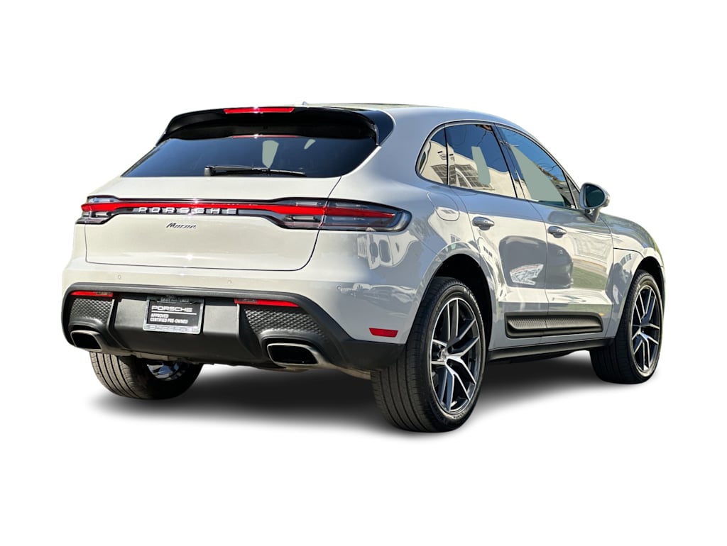 Thumbnail: 2025 Porsche Macan - 18