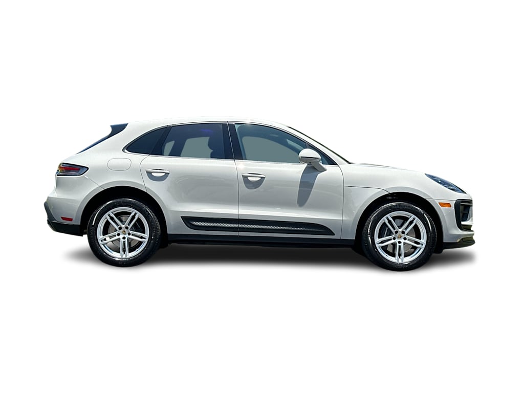Thumbnail: 2025 Porsche Macan - 19