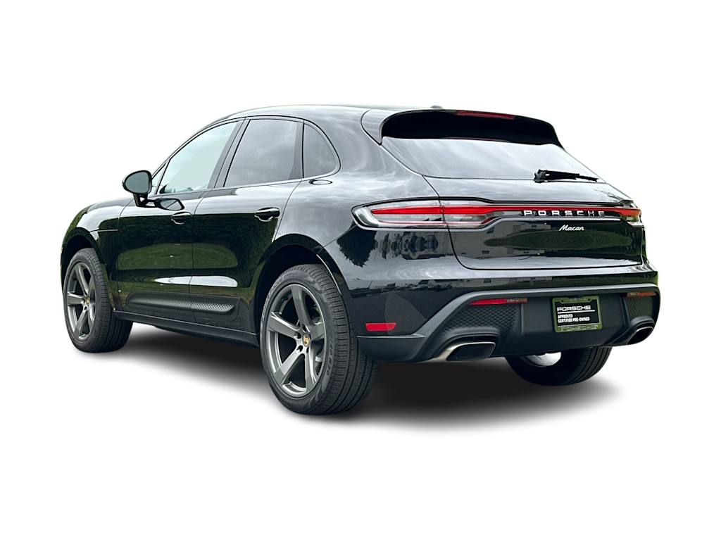 Thumbnail: 2026 Porsche Macan - 5