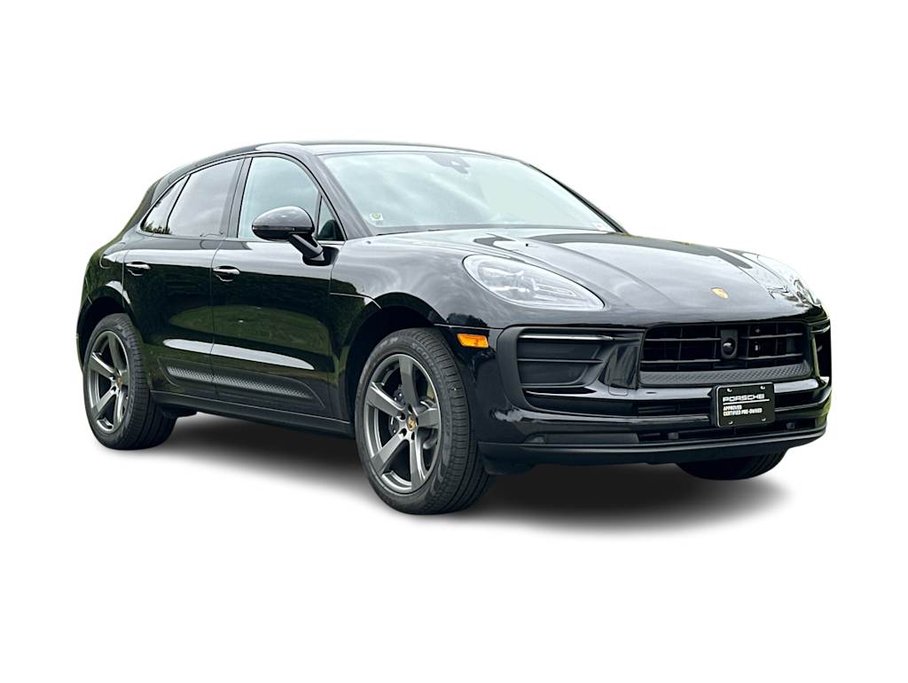 Thumbnail: 2026 Porsche Macan - 21
