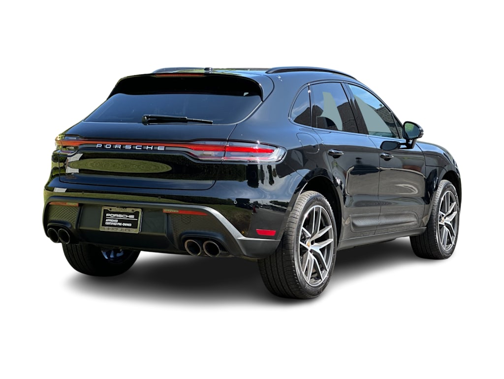 Thumbnail: 2026 Porsche Macan - 18