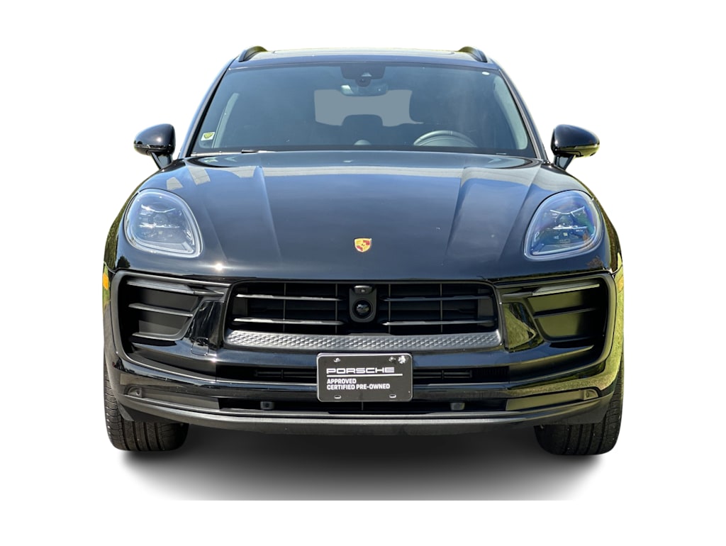 Thumbnail: 2026 Porsche Macan - 21