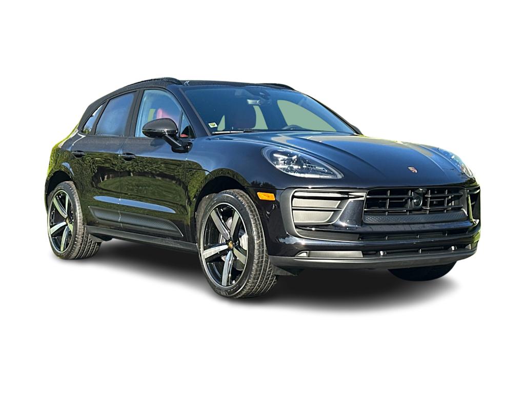 Thumbnail: 2026 Porsche Macan - 20