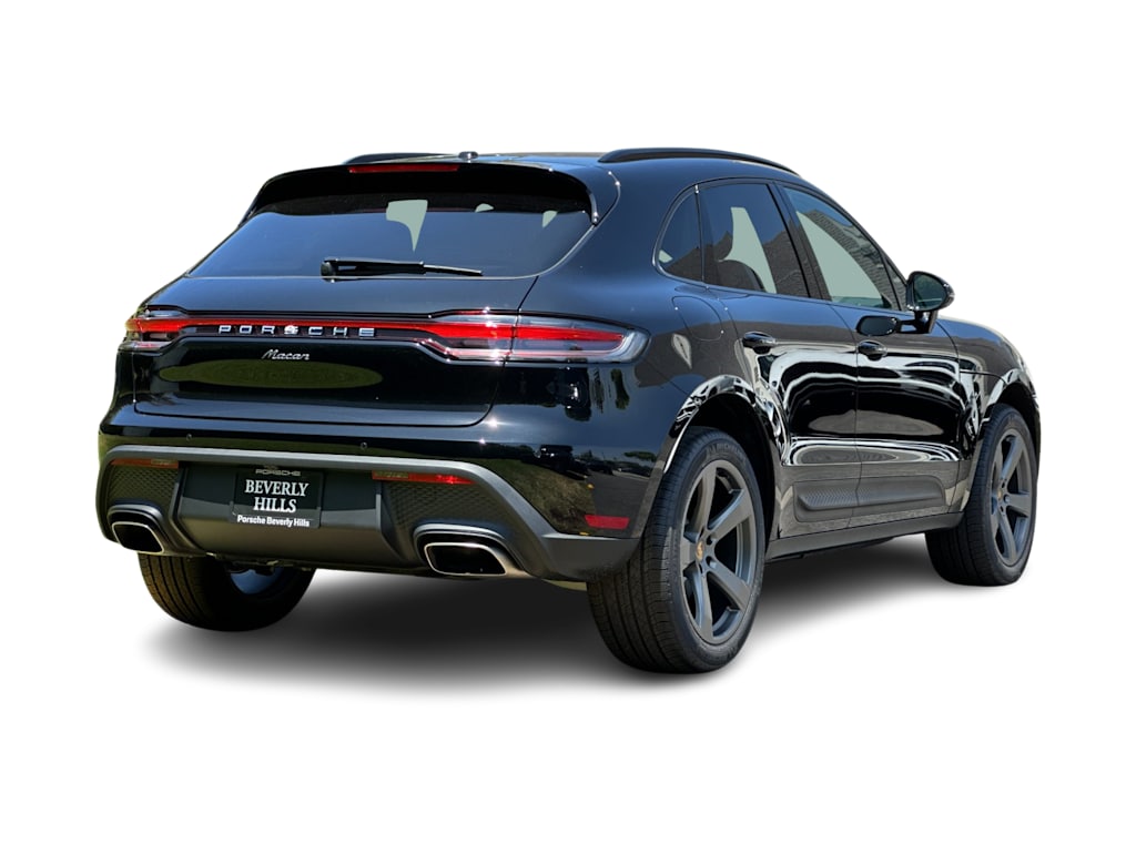 Thumbnail: 2026 Porsche Macan - 18