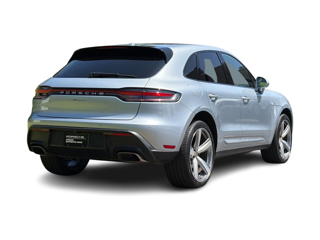 Thumbnail: 2024 Porsche Macan - 20