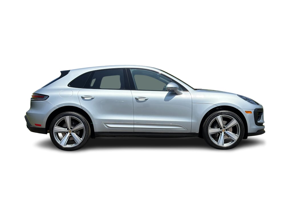 Thumbnail: 2024 Porsche Macan - 21